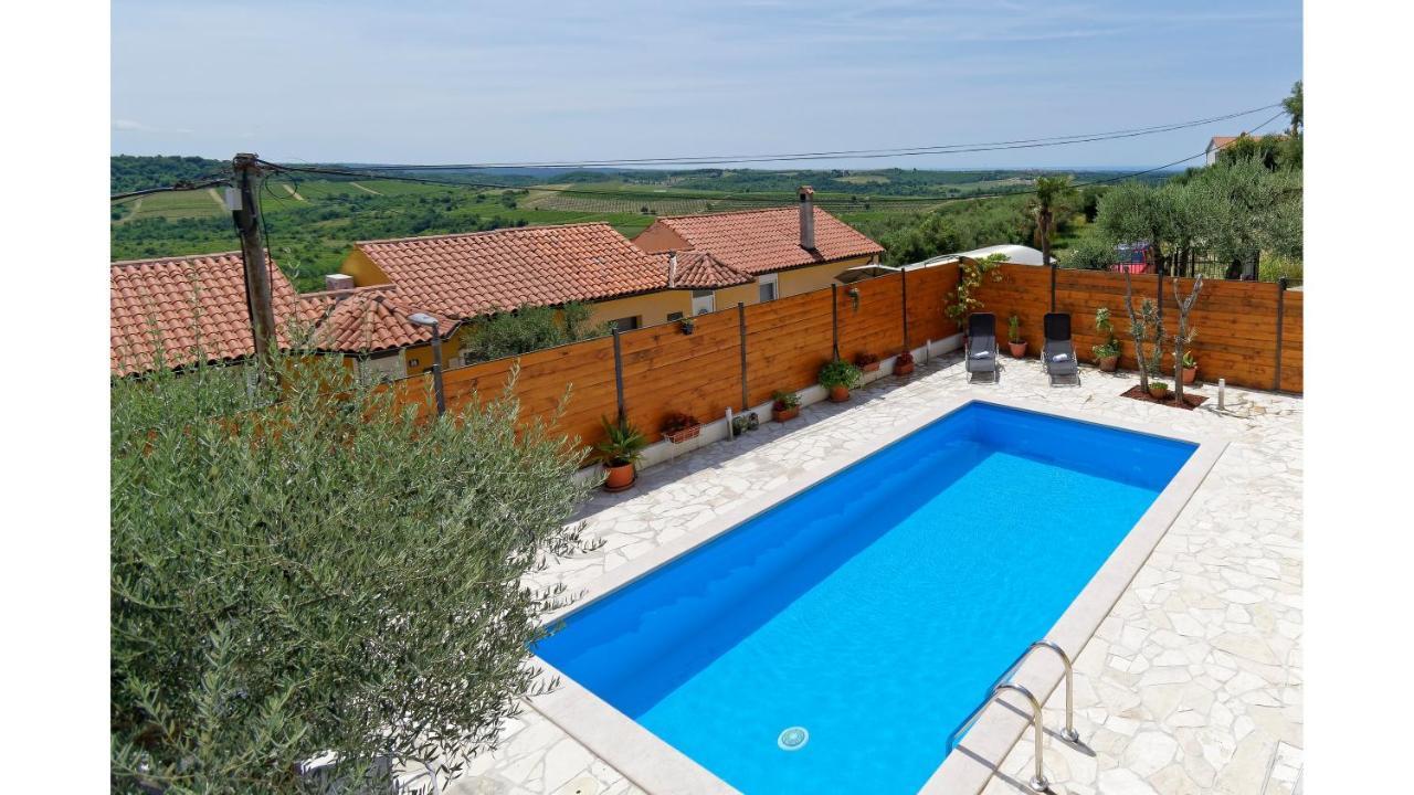 Holiday Home Vlady By Rent Istria Buje Exterior photo