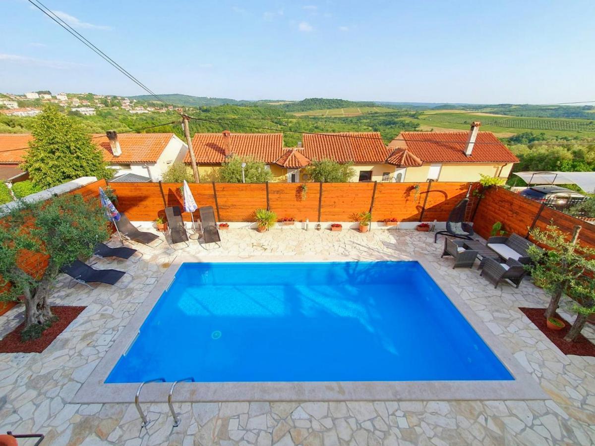 Holiday Home Vlady By Rent Istria Buje Exterior photo