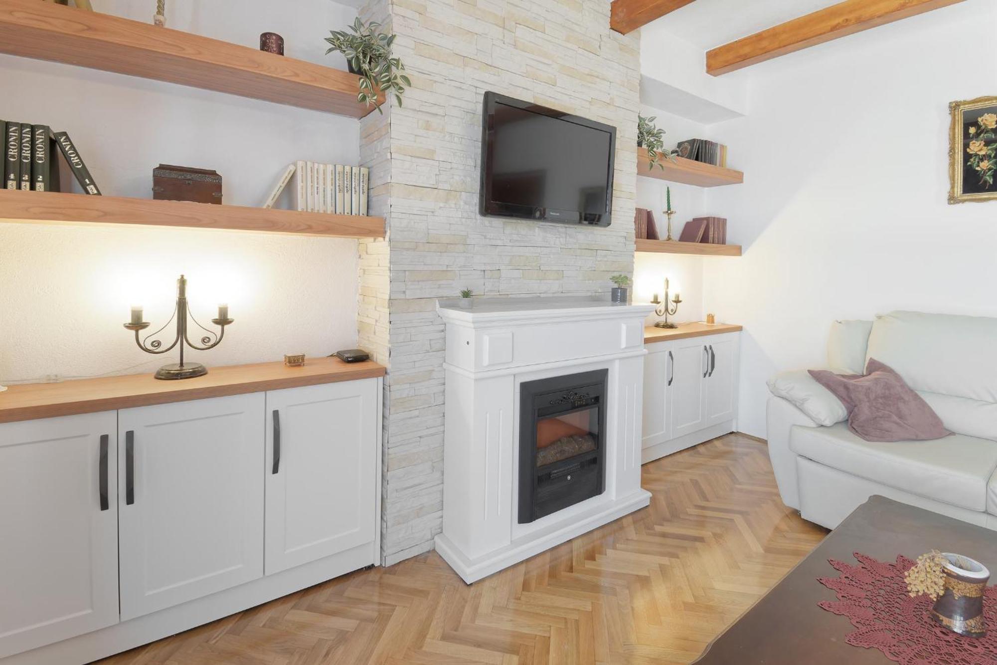 Holiday Home Vlady By Rent Istria Buje Exterior photo